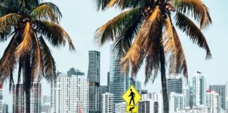 Cómo viajar a Miami para vacunarse: La guía completa.